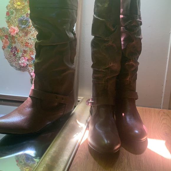 Steve Madden tan slouchy boots~NWT - Picture 3 of 8